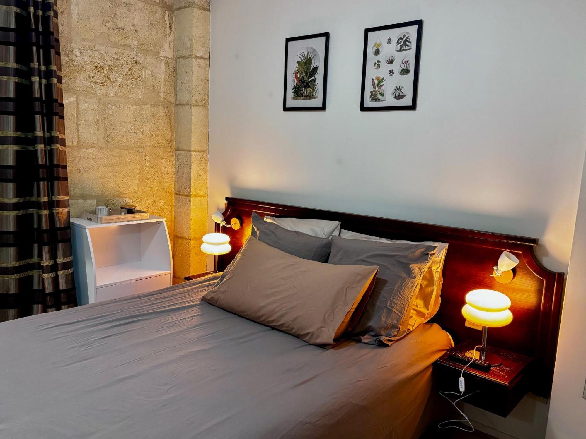 L'Etape Bed & Breakfast Vayres  Luaran gambar